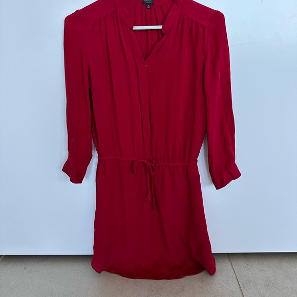 Aritzia Babaton 100% Silk Bennett Dress - Scarlet Red - XXS - Picture 2 of 3